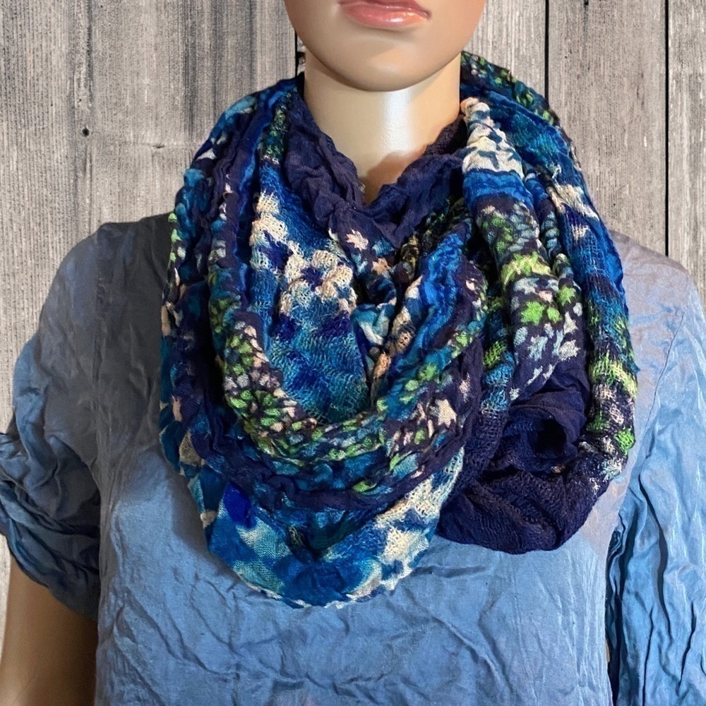 Catherines Scarf Blue Combo